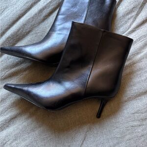 Elegant H&M Black Women's Ankle Boots. Size 9. Worn once